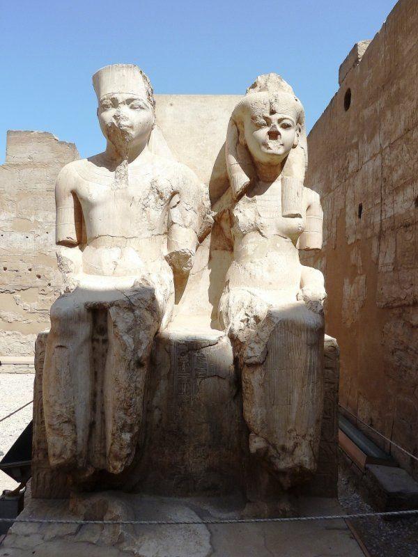 Statues du couple Toutankhamon et Ankhesenamon - Temple de Louxor
