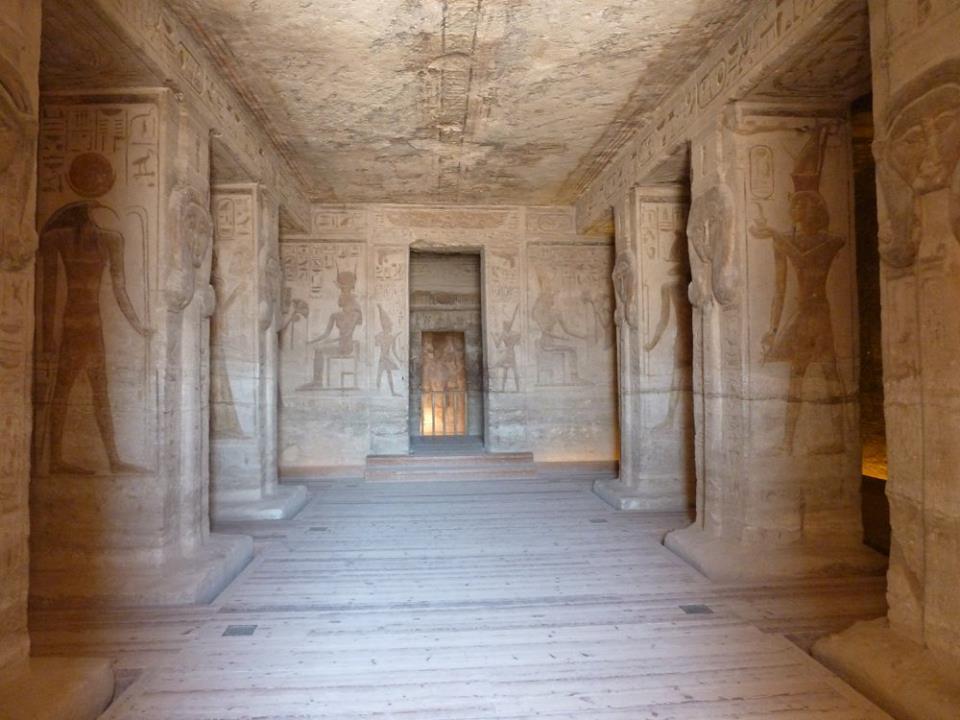 Abu simbel temple inside