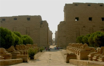 L’allée processionnelle de Karnak